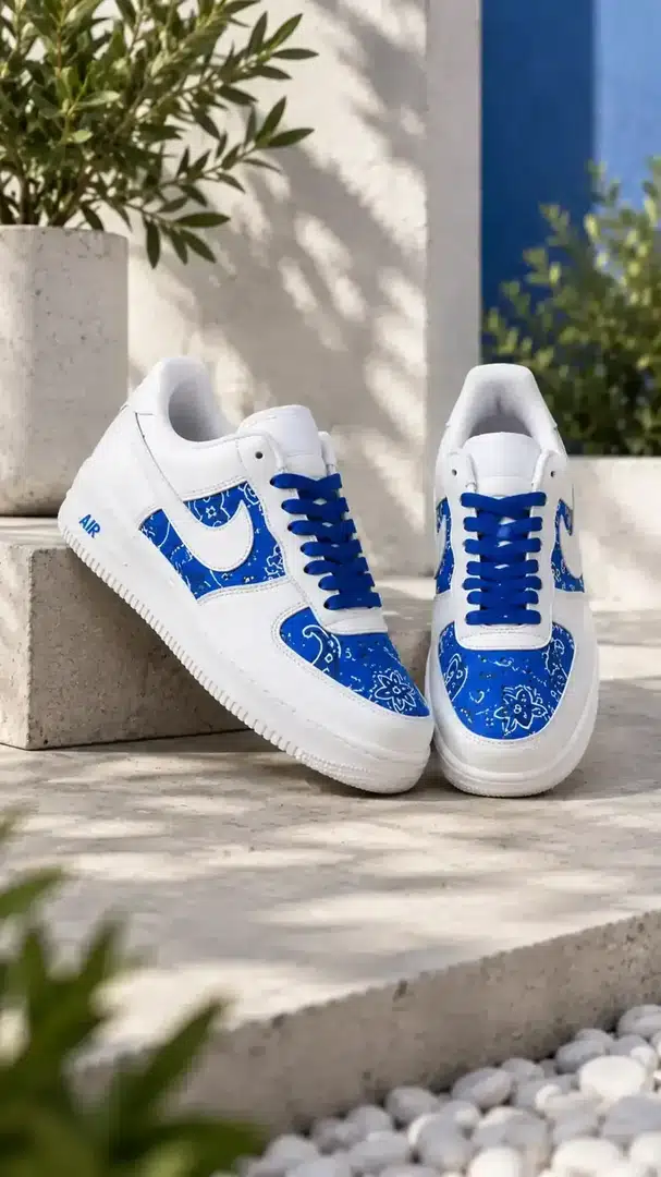 Blue / White — Luxury LUXURY colorway