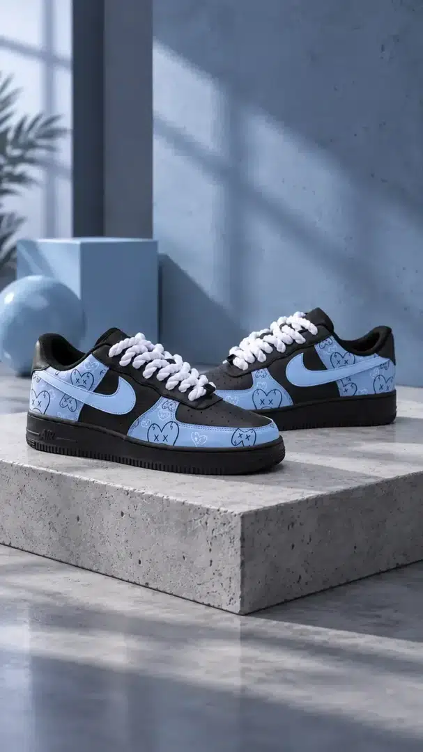 Black / Blue — Luxury LUXURY colorway