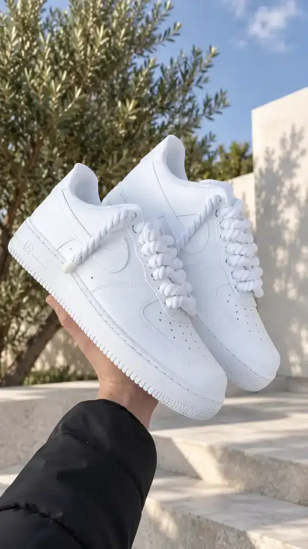 White — Luxury · 24 LUXURY colorway