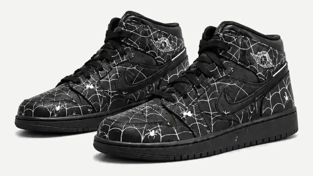 Black / White — Artisan Jordan 1