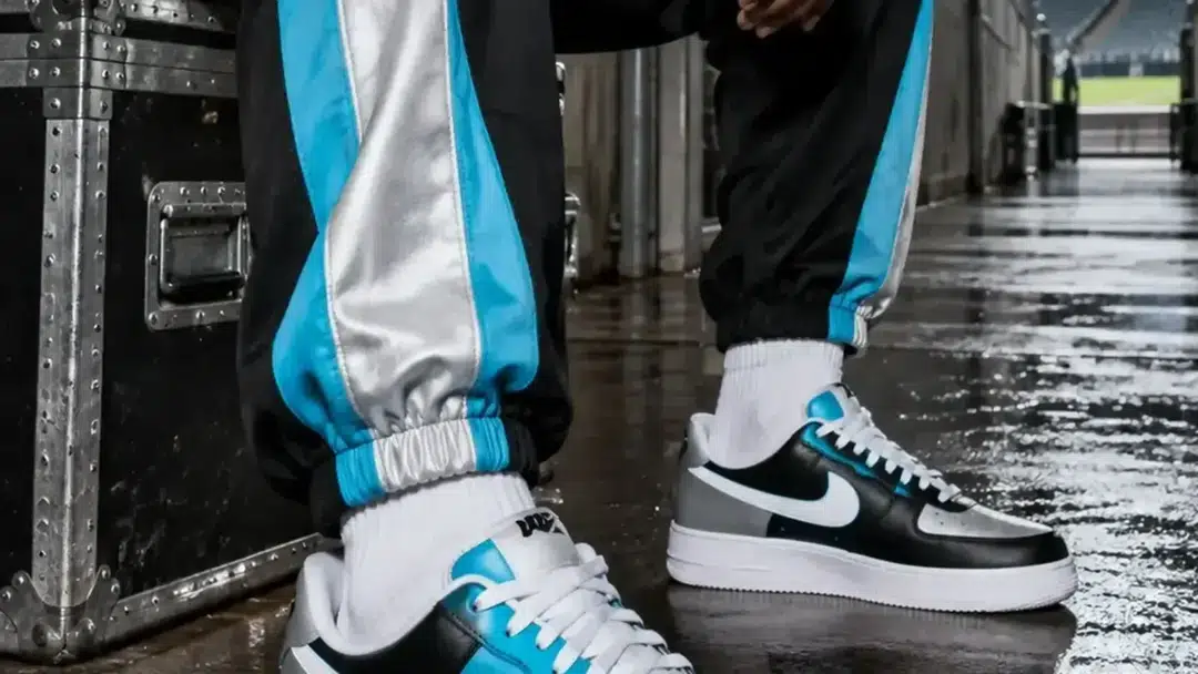 Black / Blue — Gridiron