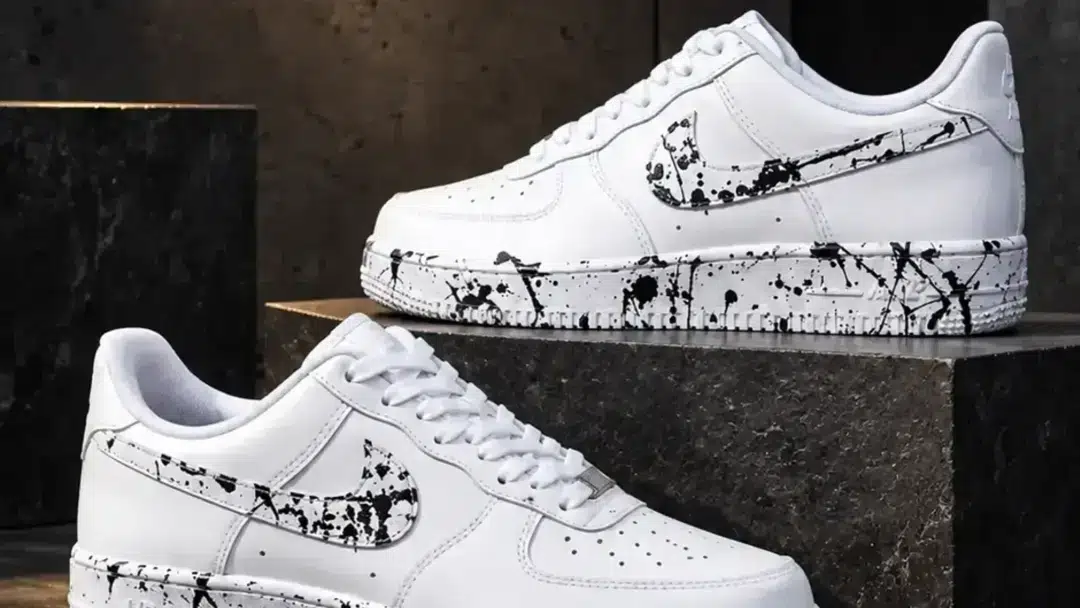 White / Red — Splatter · 07 Metro