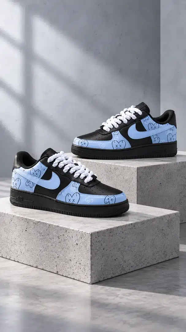 Black / Blue — Luxury