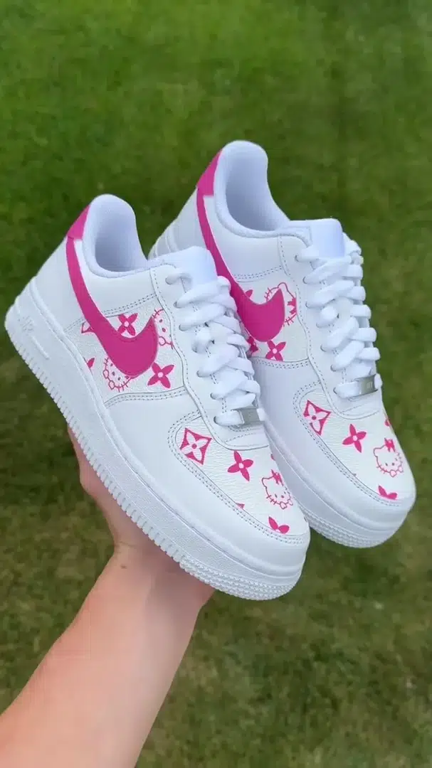 White / Pink — Luxury — Product video 1