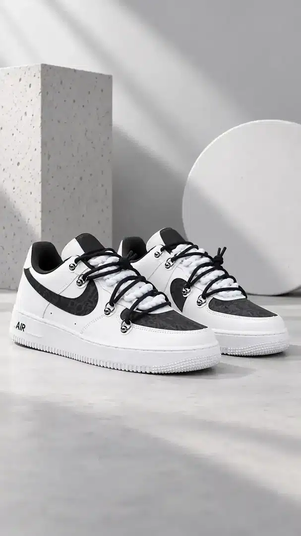 Black / White — Luxury
