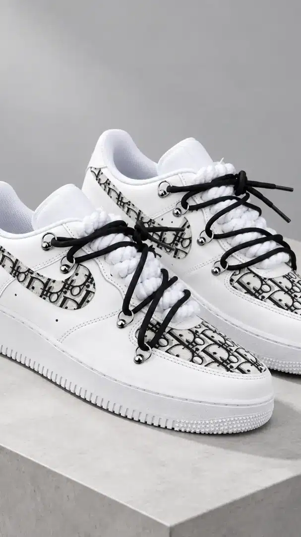 White / Black — Luxury
