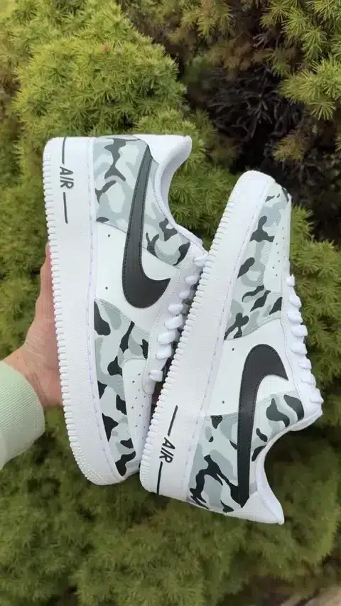 White / Black — Artisan · 36 approved product view 1 of 4