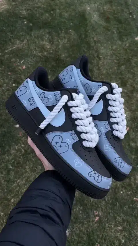 Black / Blue — Luxury approved product view 1 of 4