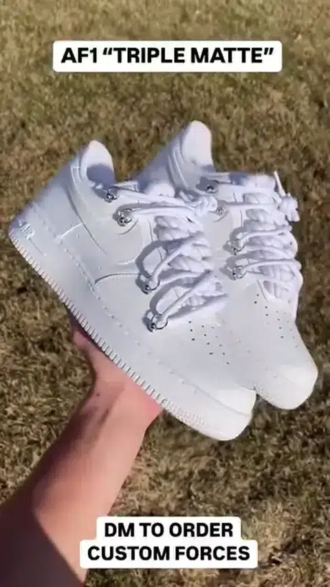 White — Luxury approved product view 1 of 4